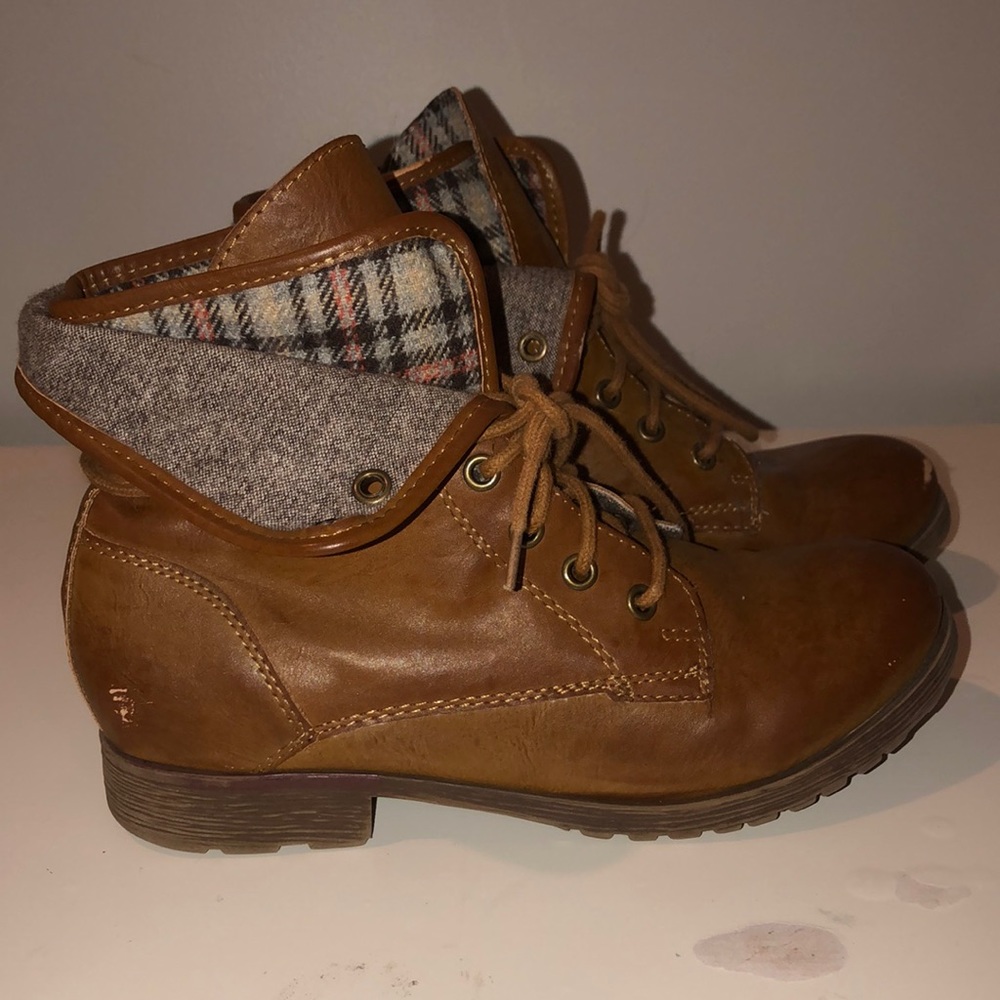 Fashionable Boots